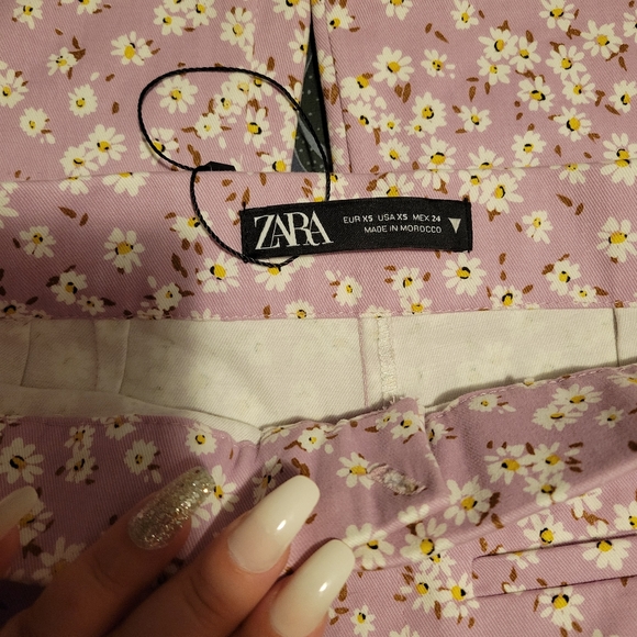 NWT Zara Floral Flare Leg Pants Size XS - Picture 4 of 4